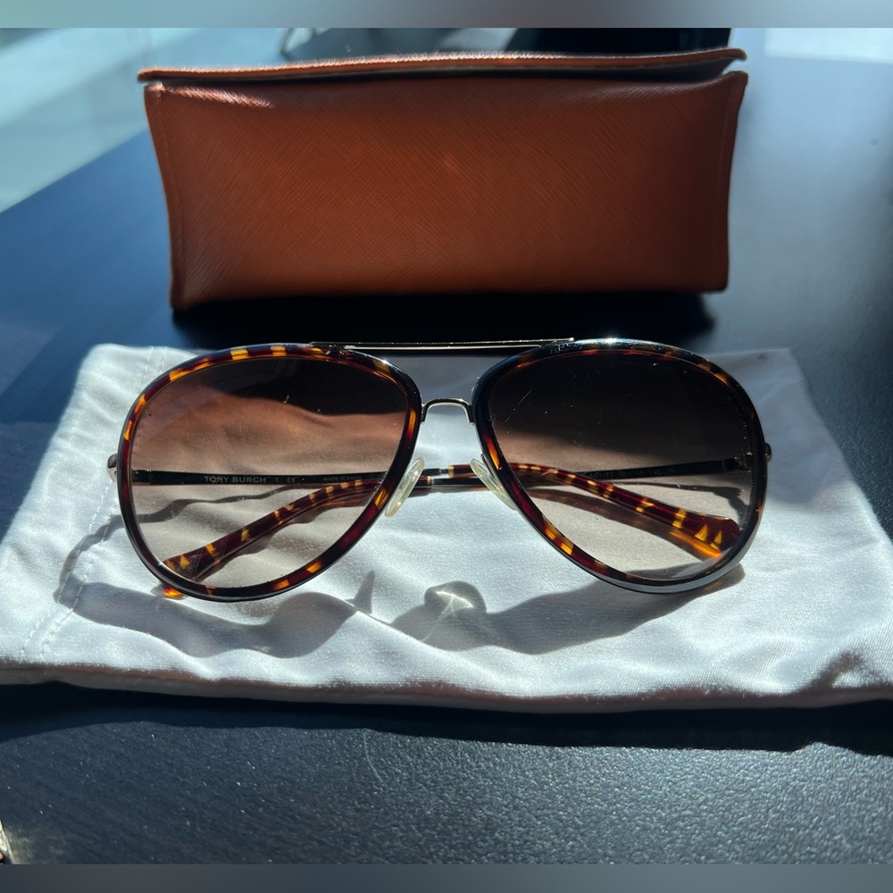 Tory Burch Brown Tortoise Aviator Sunglasses